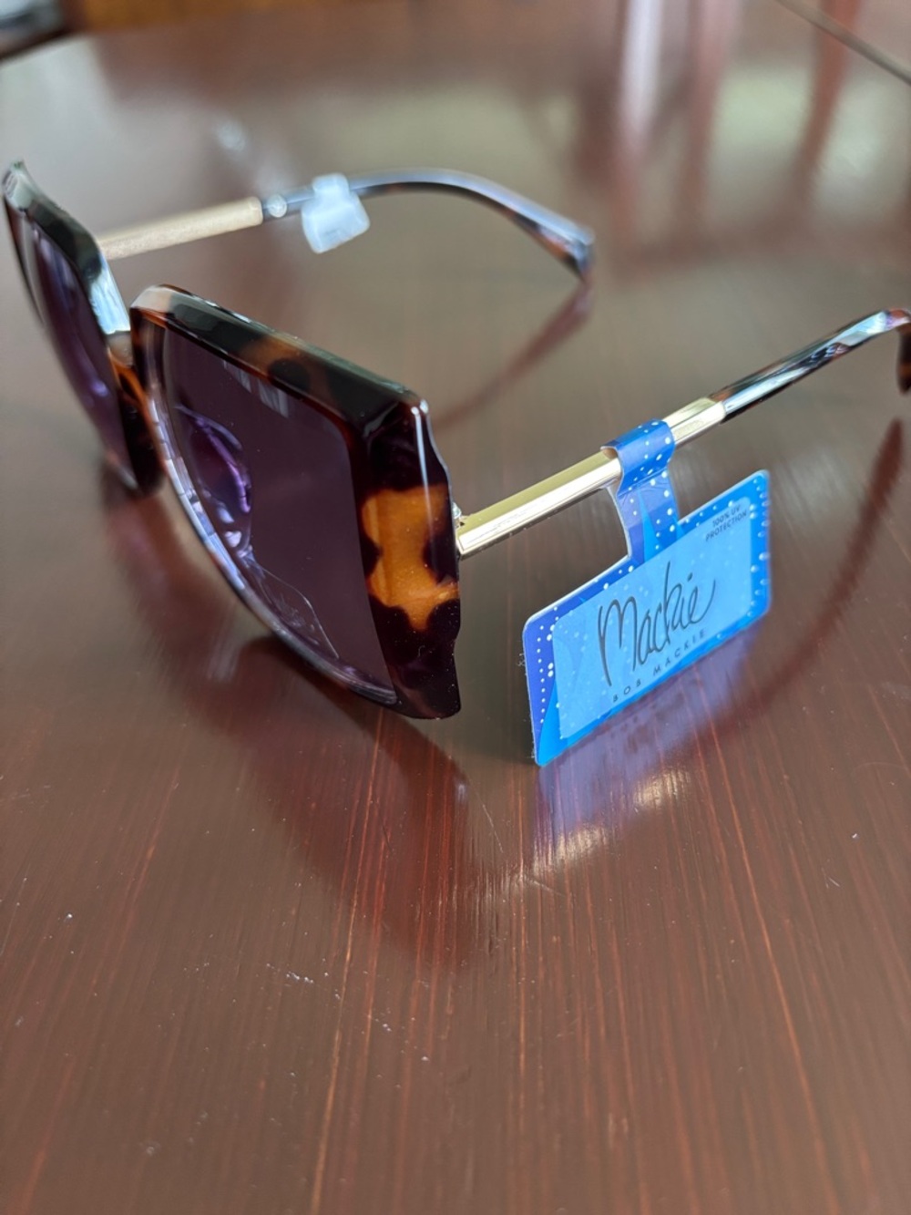 Mackie 100% UV protection Square/round tortoise shell,gold arms,pink lens